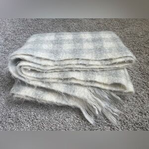 Madewell Brushed Buffalo Check Scarf in ivory/grey